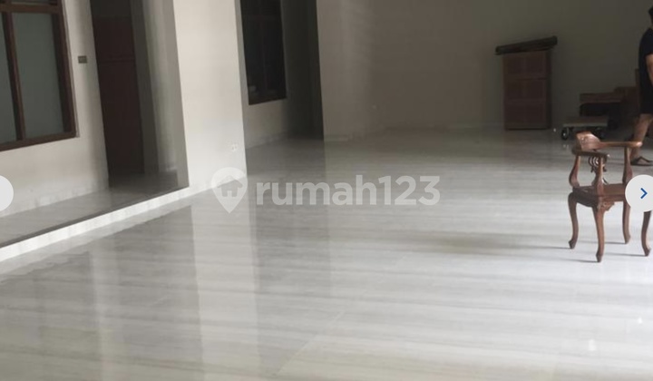 Best Price Rumah 2 Lantai Luas Tanah 982 M2 di Matraman Jakarta Timur 2