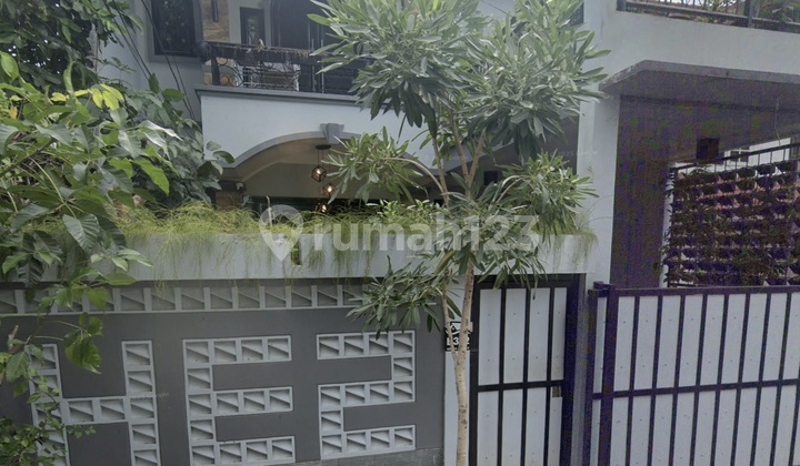 Rumah 2 Lantai Luas Tanah 160 M2 di Kedoya Jakarta Barat