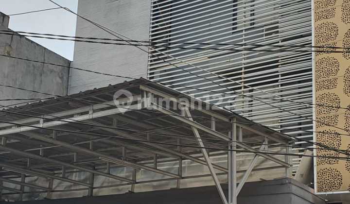 Dijual / Sewa : 2 Ruko (Gandeng) 3,5 Lantai di Jl. Transyogi Cibubur Dijual / Sewa : 2 Ruko (Gandeng) 3,5 Lantai di Jl. Transyogi Cibubur