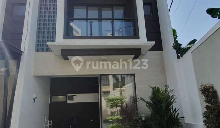 Rumah Baru Siap Huni di Cluster Dekat Stasiun LRT Harjamukti & Gerbang Tol Cibubur Rumah Baru Siap Huni di Cluster Dekat Stasiun LRT Harjamukti & Gerbang Tol Cibubur