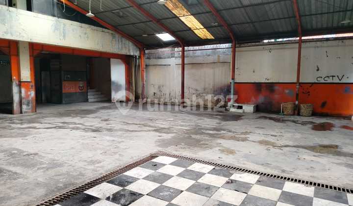 Rental Warehouse Ex. Car Workshop on Jl. Raya Pekayon Jati Asih, South Bekasi Rental Warehouse Ex. Car Workshop on Jl. Raya Pekayon Jati Asih, South Bekasi