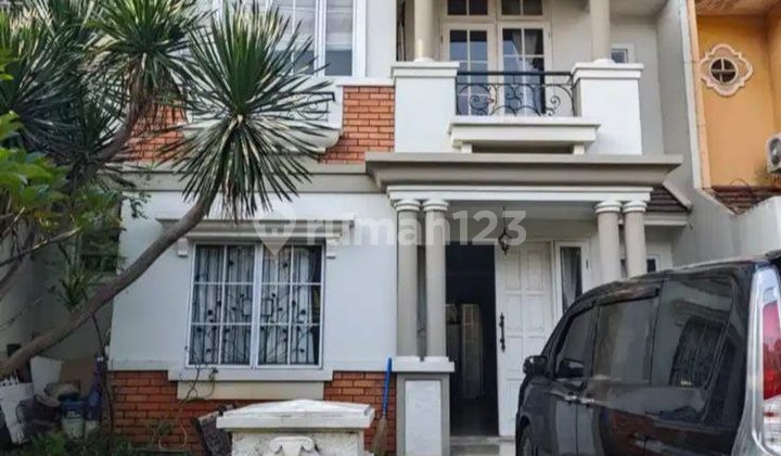 For Sale 2-Story House in Kota Wisata, East Jakarta For Sale 2-Story House in Kota Wisata, East Jakarta