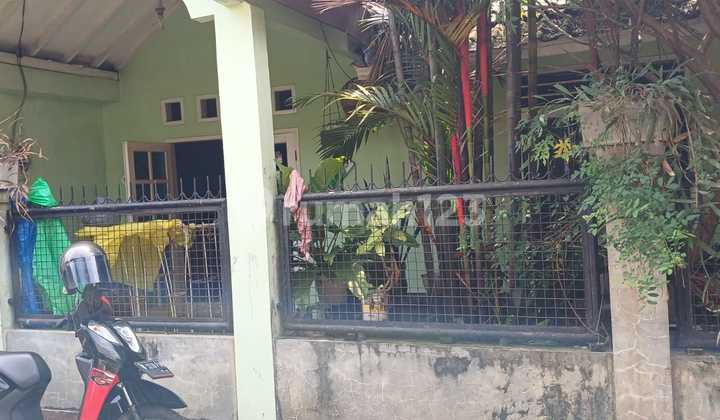 Di Jual Rumah di Belakang Kampus Univ Bina Sarana Informatika Bekasi 2