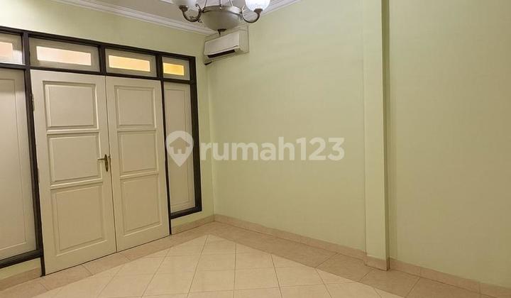 Dijual Rumah 2 Lantai di Belakang Pakuwon Mall Bekasi 2