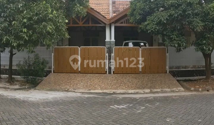 For Sale Luxury 2-Story House in Grandwisata Bekasi 2