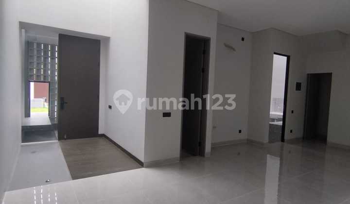 For Rent New House With Rooftop Dempseyhill Citraland Surabaya 2