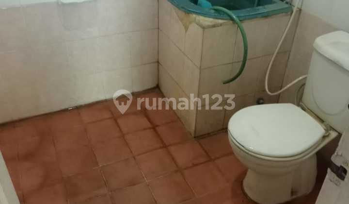 Nice Shop House on the Edge of ******** Toll Road ******** Bustling 2