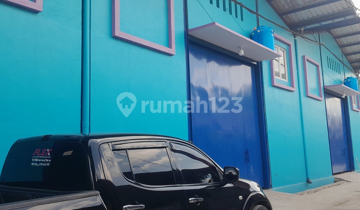 Clean Warehouse. Without Renovation. Near Toll.