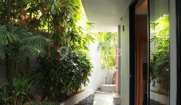 Rasakan Kemewahan Hidup di Sisi Eksotis Nusa Dua - Villa Dancing Garden