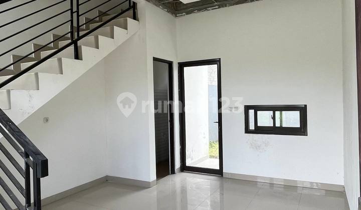 Rumah 750 Juta Akses Stasiun & Angkot Depan Lokasi 2