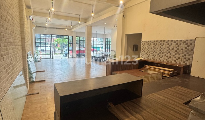 Ruang Usaha Siap Pakai Ruang Usaha Siap Pakai