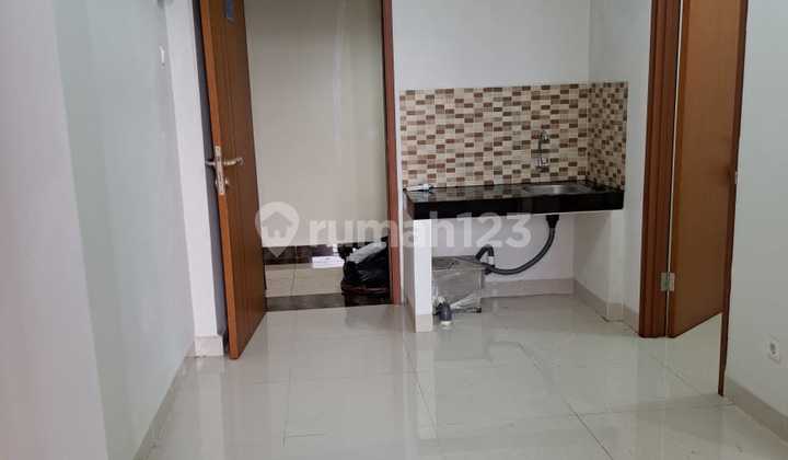 Selling 2BR High Rise Room in Green Park View Without Intermediary