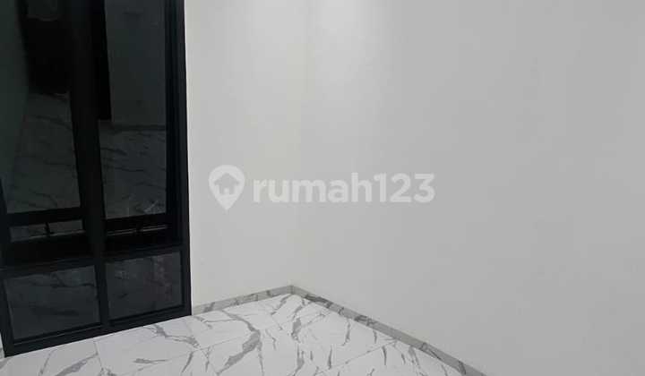SHM House Strategically Located in Grand Depok City 2
