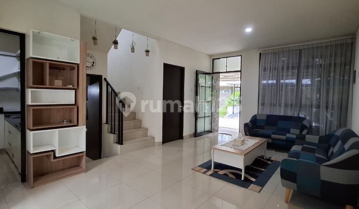 Rumah Full Furnish 2 Lantai Lippo Cikarang, Dekat Akses Tol 2
