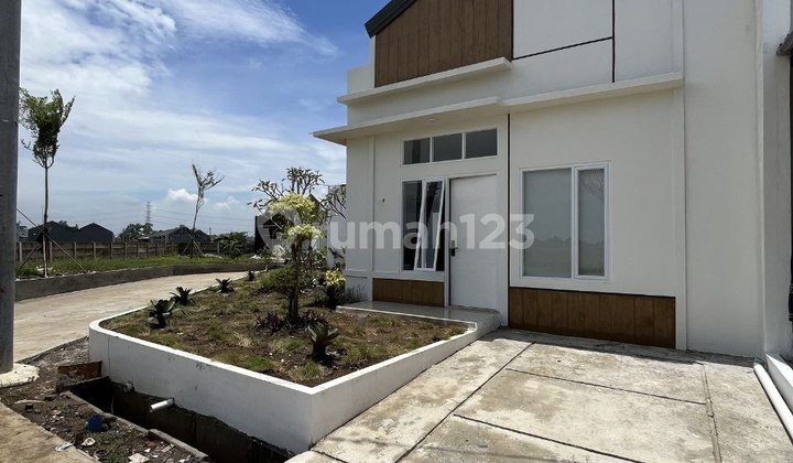 Rumah Minimalis Modern di Green Babelan Asri Bekasi Rumah Minimalis Modern di Green Babelan Asri Bekasi