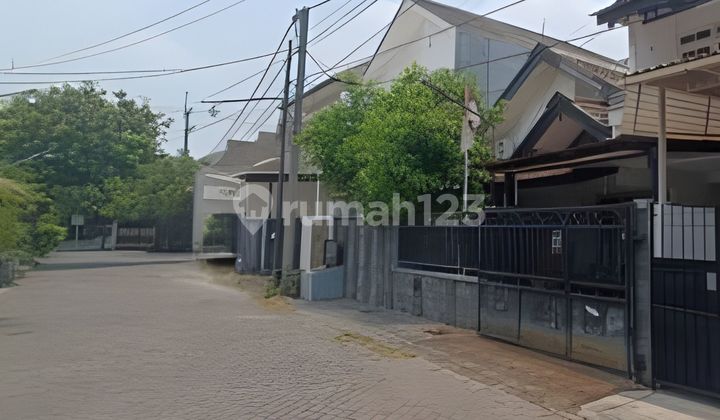 Dijual Via Lelang Rumah di Griya Babatan Mukti 2