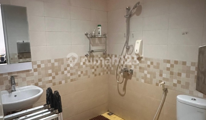 Hot Deal! Fully Furnished House in Cipayung, East Jakarta - Price 3.6 Billion (Negotiable Until Deal) 2