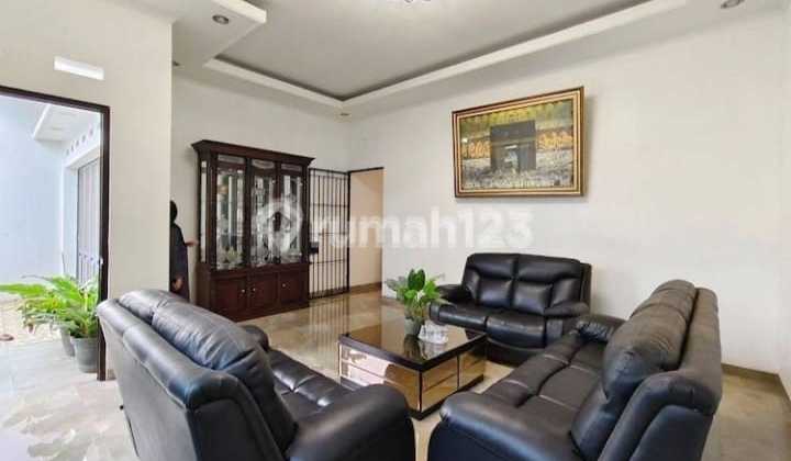 Rare Find! Spacious & Luxurious House Near TNI AL Headquarters in Cilangkap, Close to LRT and Toll Road - Negotiable Price Rare Find! Spacious & Luxurious House Near TNI AL Headquarters in Cilangkap, Close to LRT and Toll Road - Negotiable Price