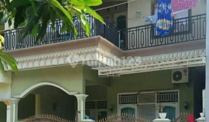 Strategic, Spacious &amp; Ready-to-Occupy House Near Becakayu Toll Road and Bekasi Kota Station 2