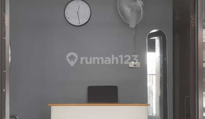 Dijual Properti Kost-Kostan Aktif Produktif Berlokasi di Jalan Mangga Besar, Jakarta, Salah Satu Kawasan Paling Strategis dan Bernilai Tinggi di Pusat Kota.