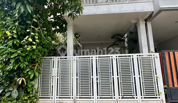 Dream Home in a Strategic and Comfortable Location Only at Cibubur Mansion 2