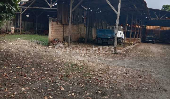 Commercial Land on Main Road with SHM Legality for Sale Per Meter