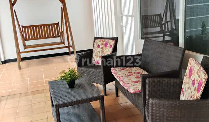 Rumah Luas dengan Wadrobe Siap Huni Lokasi Strategis di Jakasel