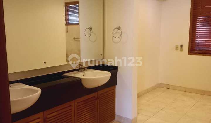 Flood-Free House with Spacious Semi-Furnished Garden in Kemang 2