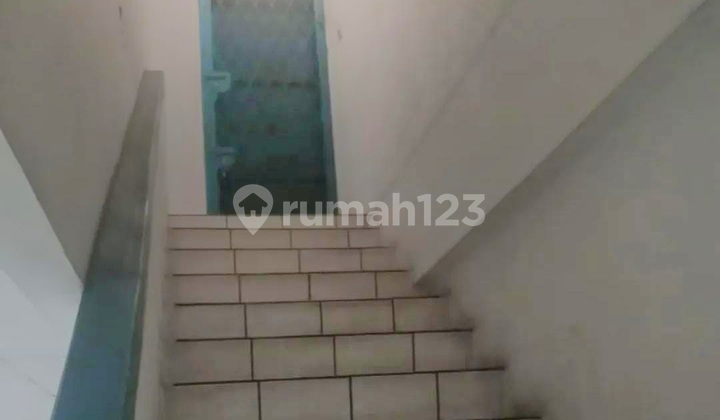 SHM Ruko 3 Floors Facing Northeast Near Mall and University in Serpong 2
