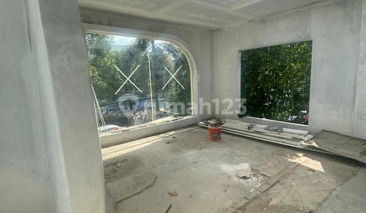 Rumah dengan Luas Bangunan 800 Sqm Legalitas SHM, Keboran Baru 2