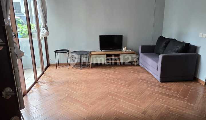 Rumah Minimalis Semi Furnish 2 Kamar di BSD, Tangsel Rumah Minimalis Semi Furnish 2 Kamar di BSD, Tangsel