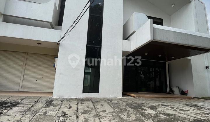 Luxury Home dengan Private Pool dan SHM di Mampang, Jaksel 1