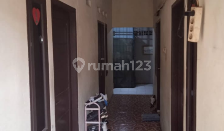 9-Room Boarding House with 1300Watt Electricity Token in Gandaria, South Jakarta 2