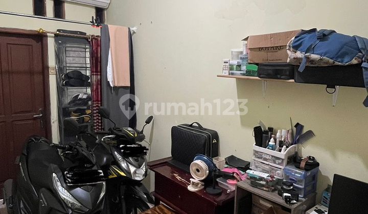 Rumah Non Furnished Dekat Tol Bangunan 1 Lantai di Limo Depok 2