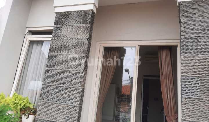 Rumah Free 5 AC Semi Furnished di Lippo Karawaci, Tangerang Rumah Free 5 AC Semi Furnished di Lippo Karawaci, Tangerang