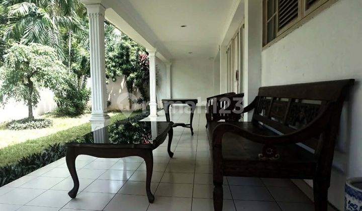 Rumah Hadap Timur Unfurnished dengan 3 Kamar di Menteng, Jakasel 2