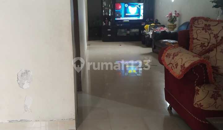 For Sale Ready-to-Occupy House in Kemayoran 2