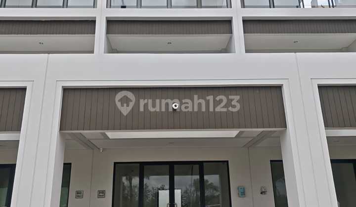 Sorrento Grande East 3-Storey Shop House Lt72 Gading Serpong - H20001 Sorrento Grande East 3-Storey Shop House Lt72 Gading Serpong - H20001