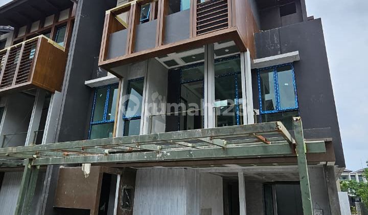 Rumah Wynyard BSD City 5+1Br Brand New, Tangerang - H10016 2