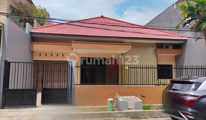 Rumah Baru di Manyar Dekat Sekolah Petra 1