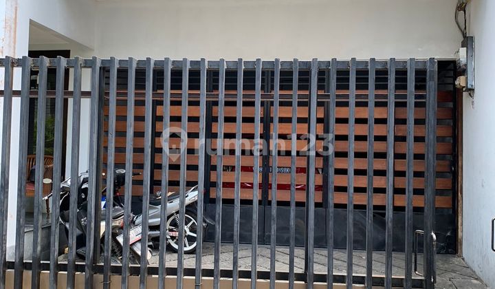 Rumah 2 Lantai di Tebet 2