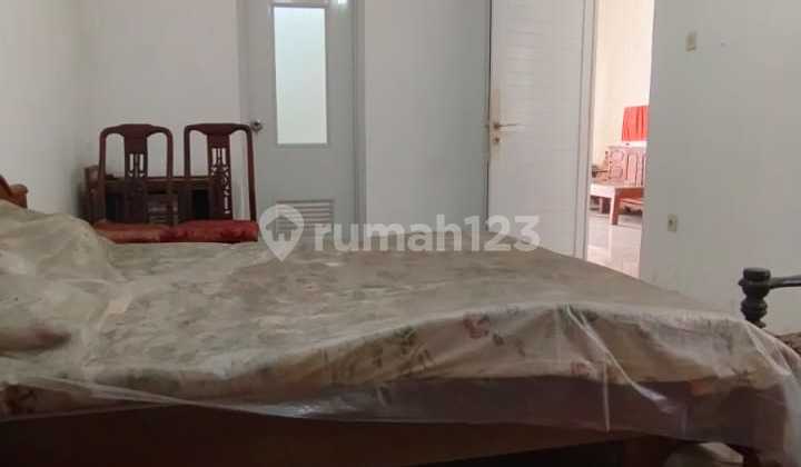 Green Grass Behind Pasar Jombang Bintaro (Dns) 2