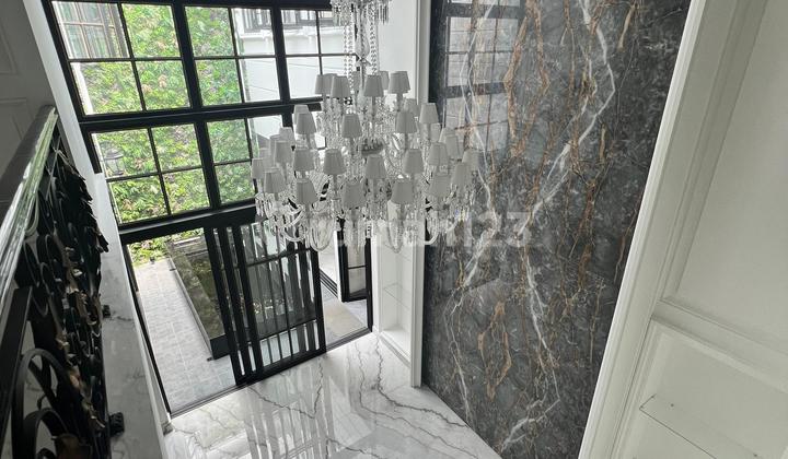 Dijual Cepat Rumah Luas dan Prestisius di Kelapa Gading