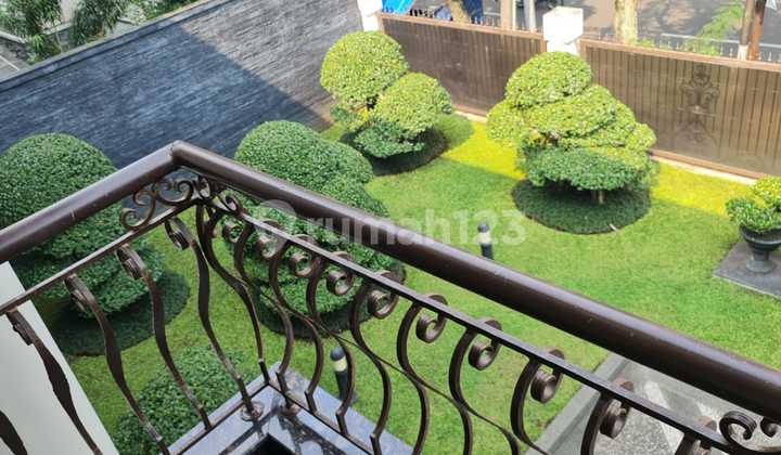 Jual Rumah Mewah Terawat di Sayap Jalan Riau Kota Bandung