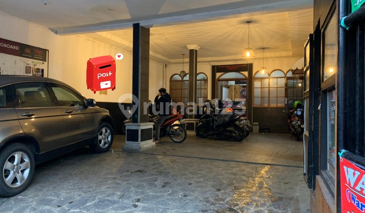 Jual Bangunan Usaha Cafe dan Music Studio Aktif di Mainroad Surapati 2