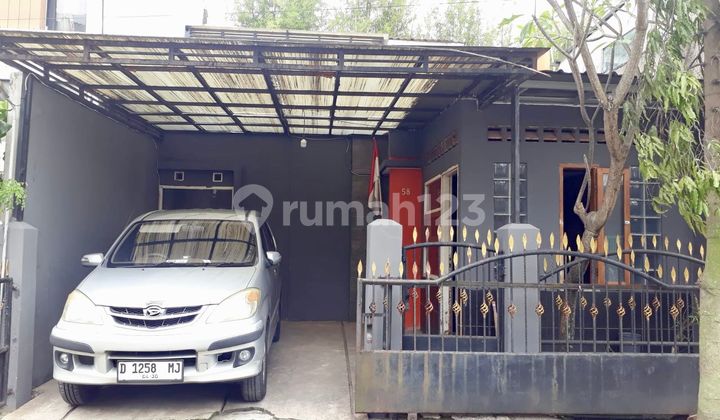 Disewakan Rumah di Komplek Margahayu Raya Metro