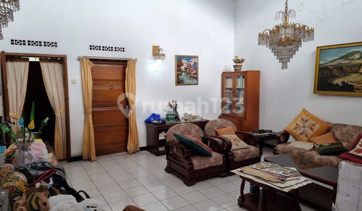 Land for Sale Bonus Boarding House + House + Business Premises Mainroad Setiabudi 2