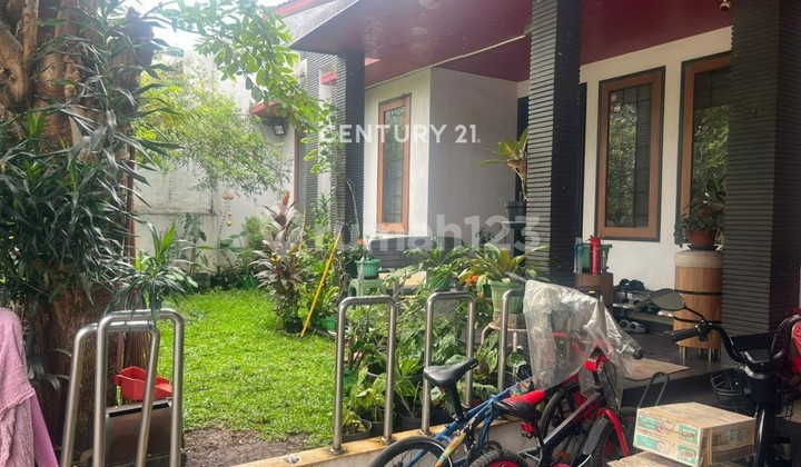 Rumah Rapi dan Nyaman di Cluster Kencana Loka Bsd City 5648
