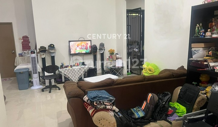 Neat and Comfortable House in Kencana Loka Cluster, BSD City 5648 2