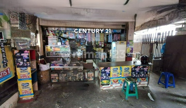 Ruko Sudut Lokasi Strategis di Pasar Kebayoran Lama 10358